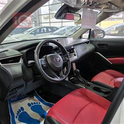 تۆیۆتا کۆرۆلا کرۆس